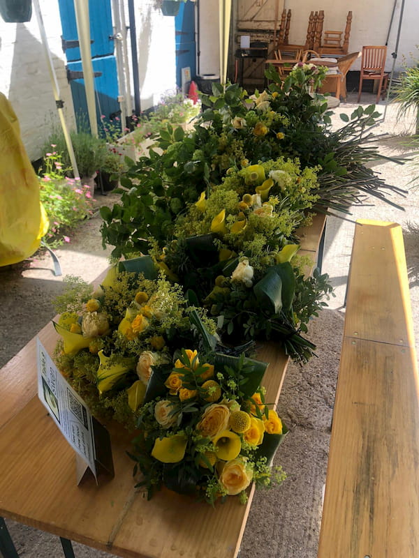 Even more cut flowers arriving