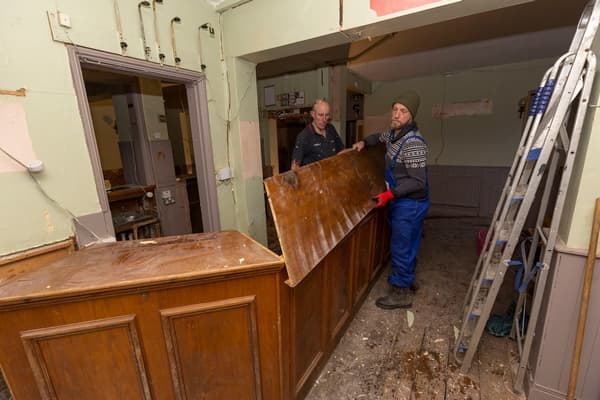 Removing the top off the bar