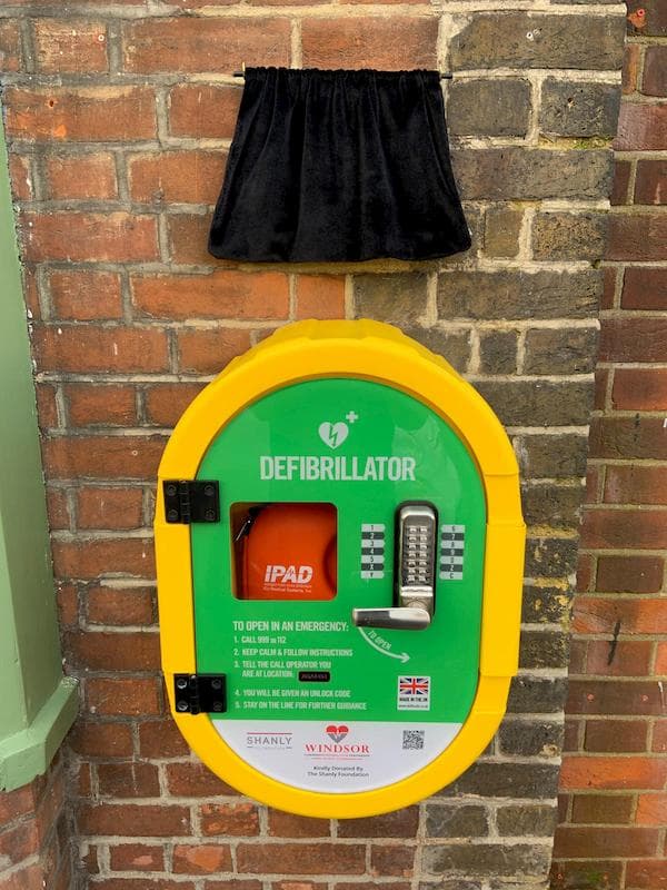 The defib and plaque before unveiling