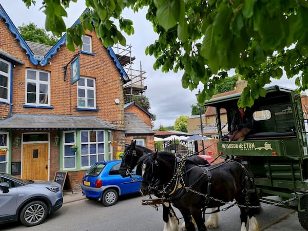 The Dray outside The Swan.
