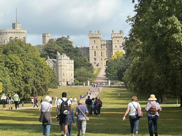 Approaching the castle