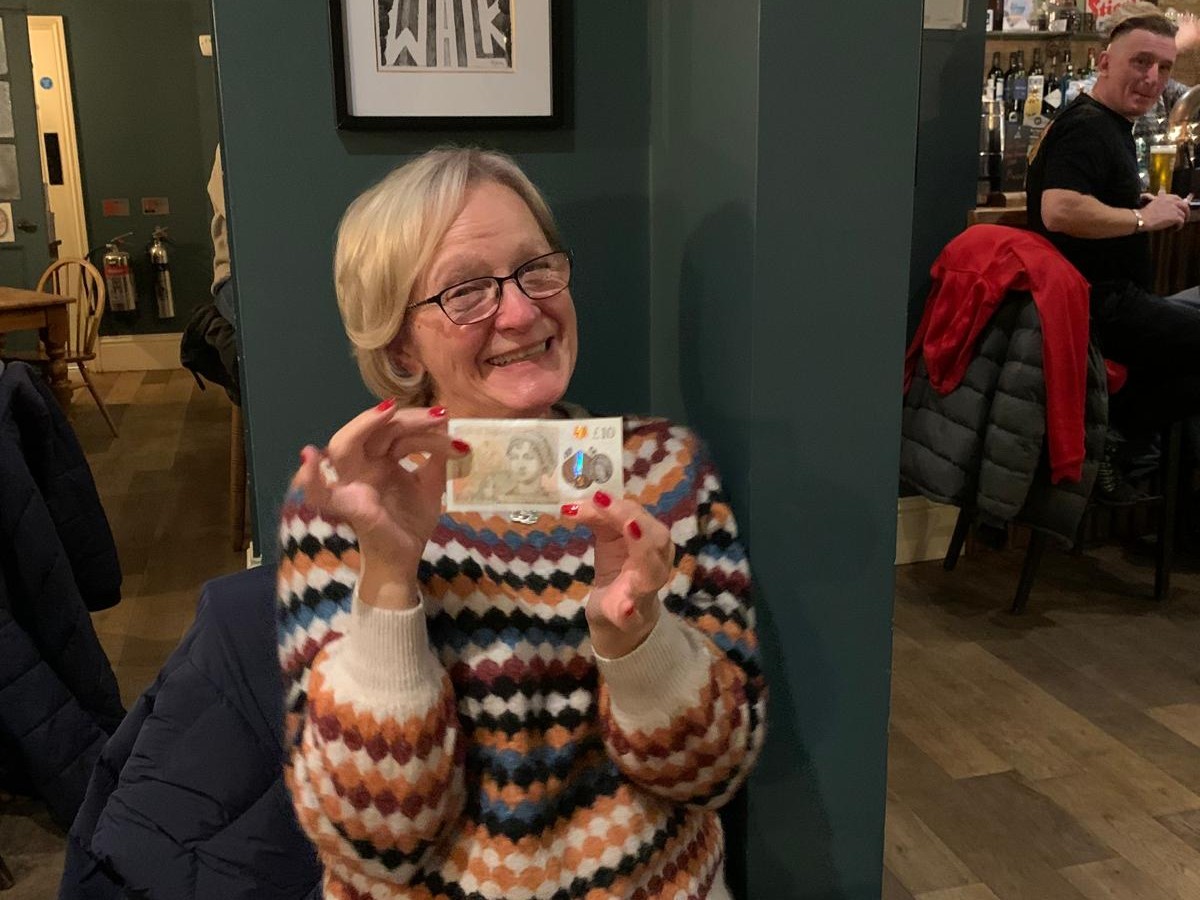 Dawn - line and line in Top of the Bill