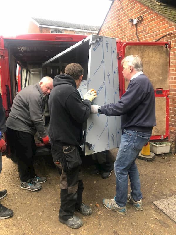 Pulling the cooker hood out of the van